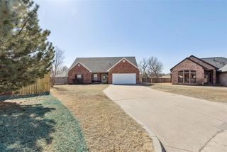 1605 Silver Oak Drive, Blanchard, OK 73010