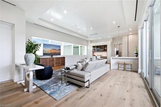 201 8th St S #309, Naples, FL 34102