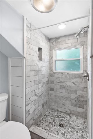 6325 Desmond St, Cincinnati, OH 45227