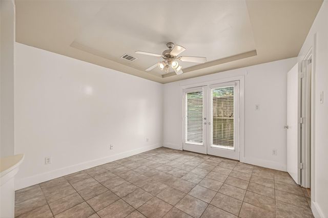 5941 South Loop E 104, Houston, TX 77033