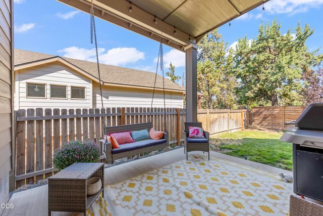 20530 Mutt Court, Bend, OR 97701