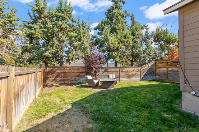 20530 Mutt Court, Bend, OR 97701