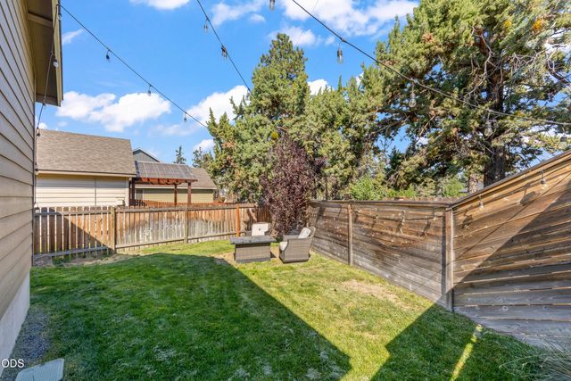 20530 Mutt Court, Bend, OR 97701
