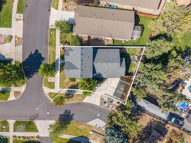 20530 Mutt Court, Bend, OR 97701