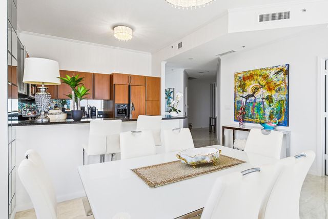 1551 N Flagler Drive Lph 11, West Palm Beach, FL 33401