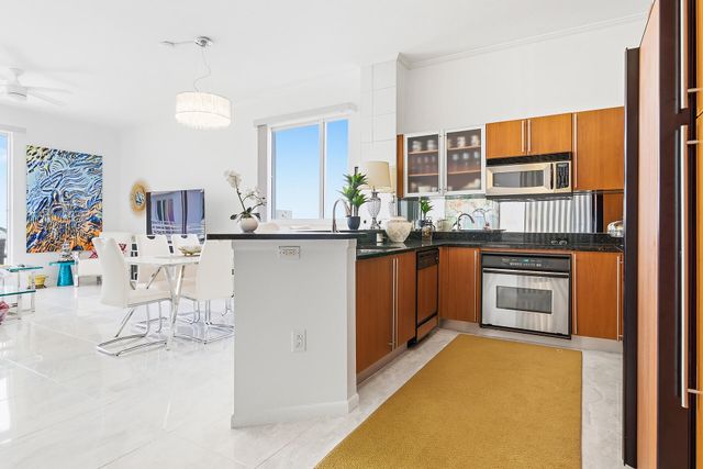 1551 N Flagler Drive Lph 11, West Palm Beach, FL 33401