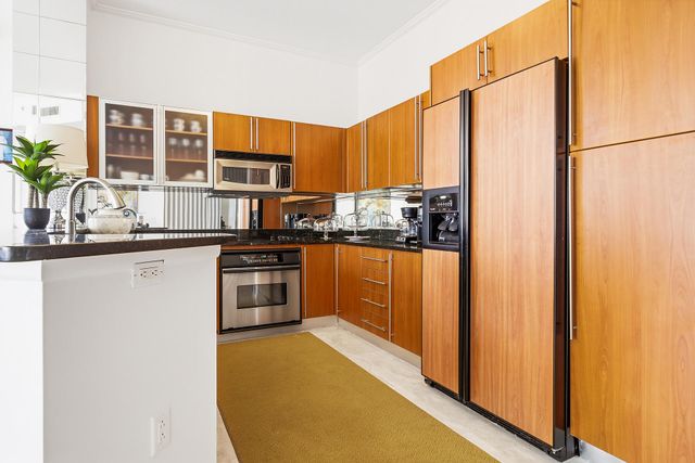 1551 N Flagler Drive Lph 11, West Palm Beach, FL 33401