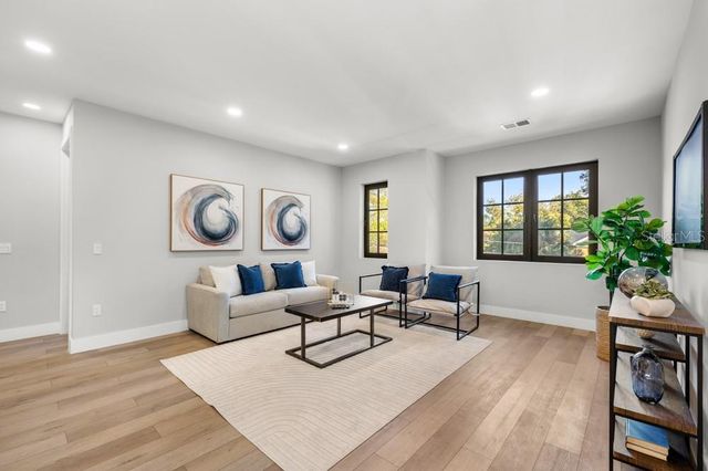 1812 E KALEY AVENUE, Orlando, FL 32806