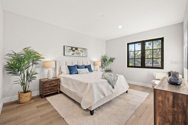 1812 E KALEY AVENUE, Orlando, FL 32806