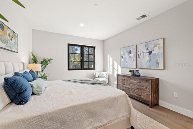 1812 E KALEY AVENUE, Orlando, FL 32806