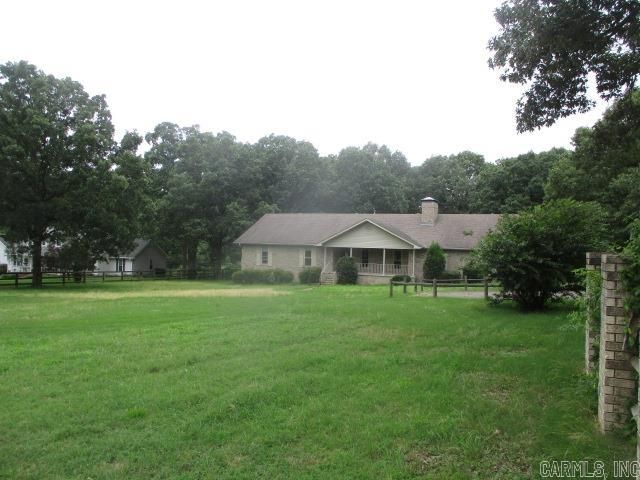 48 Plantation Acres Dr, Little Rock, AR 72210