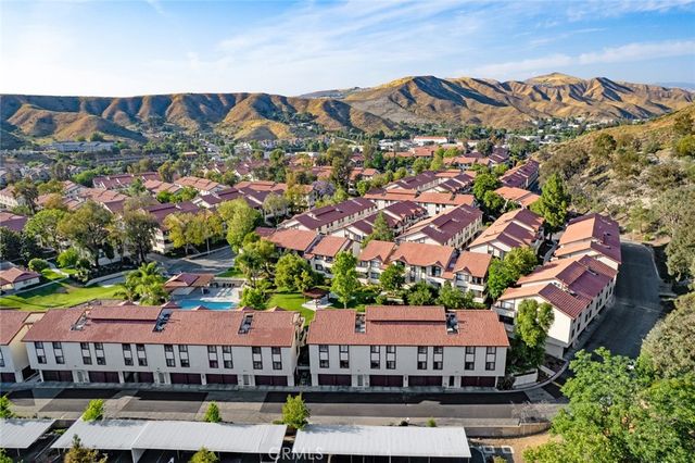 18053 Sundowner Way 626, Canyon Country, CA 91387