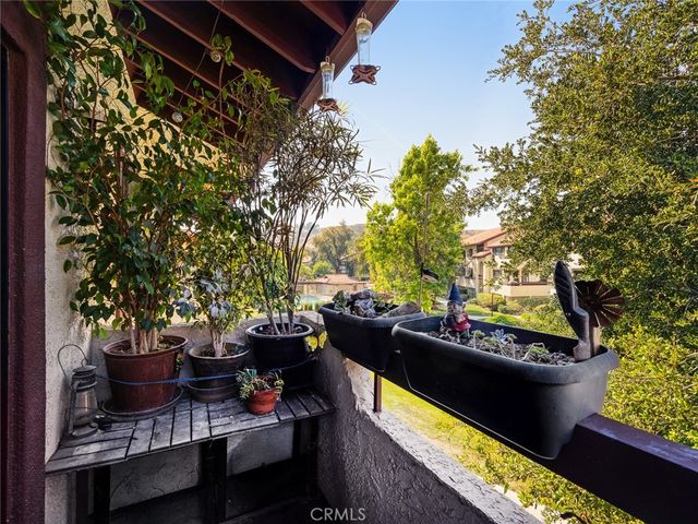 18053 Sundowner Way 626, Canyon Country, CA 91387