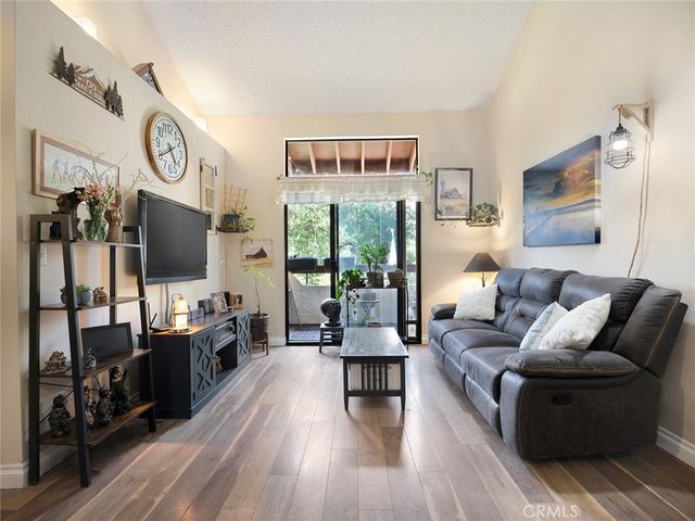 18053 Sundowner Way 626, Canyon Country, CA 91387