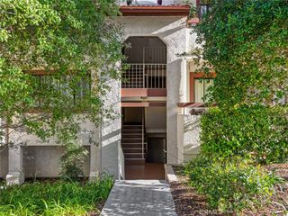 18053 Sundowner Way 626, Canyon Country, CA 91387