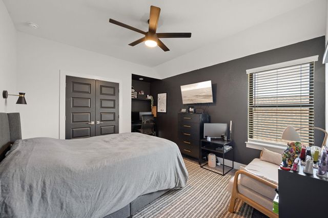 1005 Wolf Hollow DR, Georgetown, TX 78628