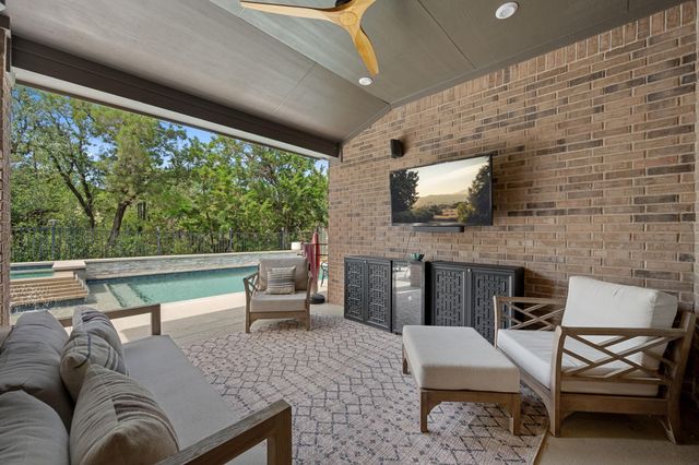 1005 Wolf Hollow DR, Georgetown, TX 78628