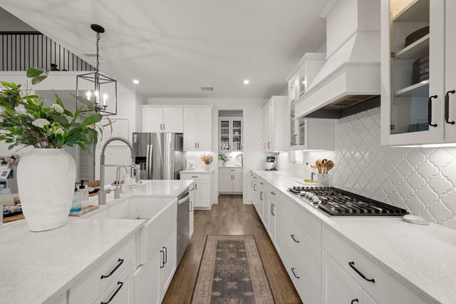 1005 Wolf Hollow DR, Georgetown, TX 78628