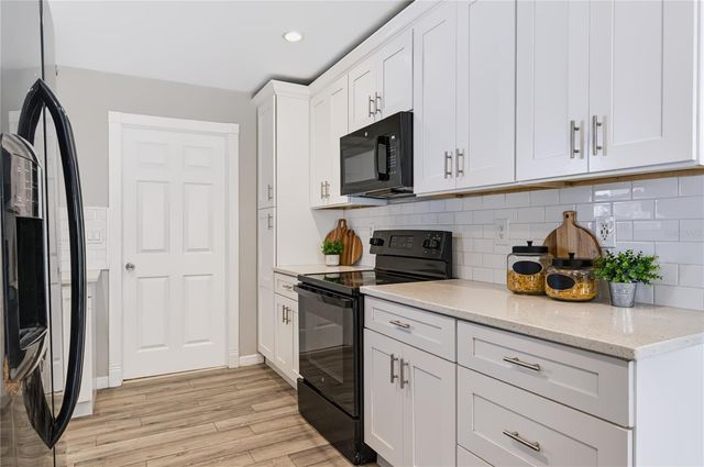 821 NOCTURNE DRIVE, Chuluota, FL 32766
