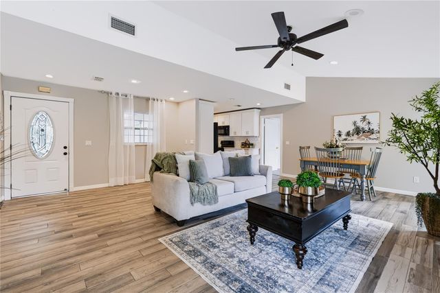 821 NOCTURNE DRIVE, Chuluota, FL 32766