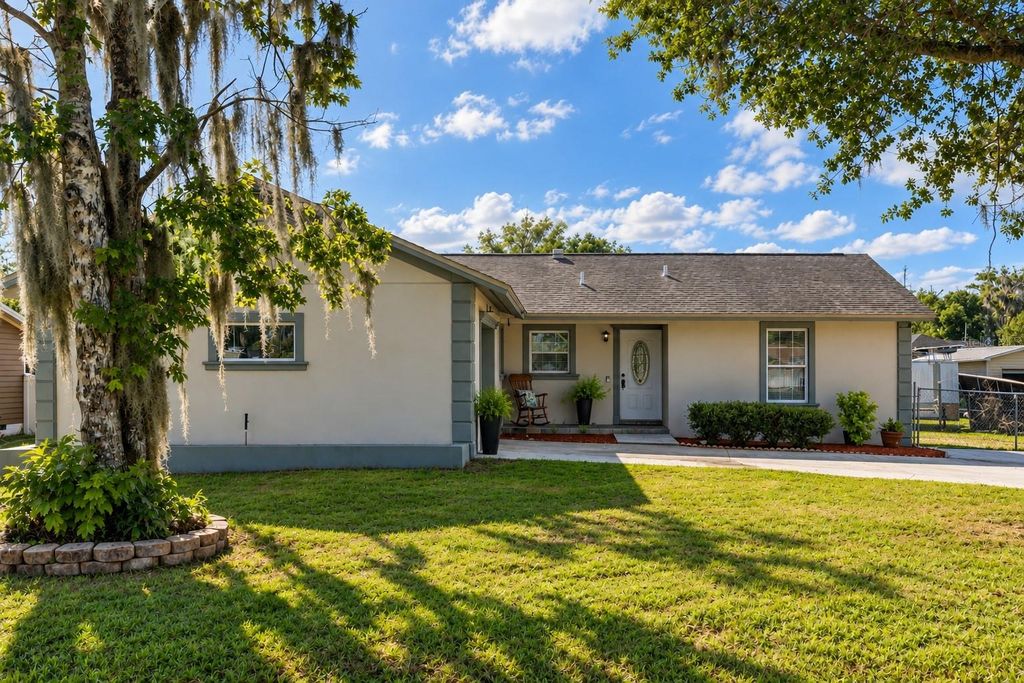 821 NOCTURNE DRIVE, Chuluota, FL 32766