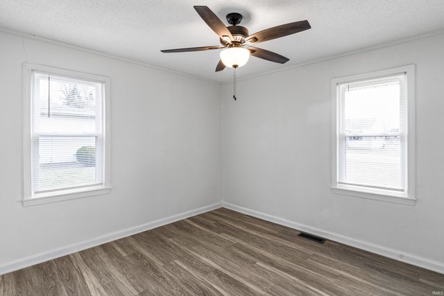 1804 E 19th Street, Muncie, IN 47302