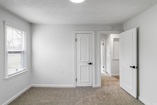 1804 E 19th Street, Muncie, IN 47302