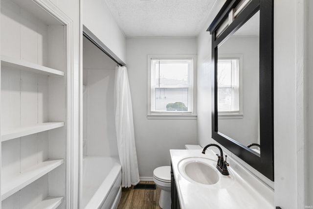 1804 E 19th Street, Muncie, IN 47302