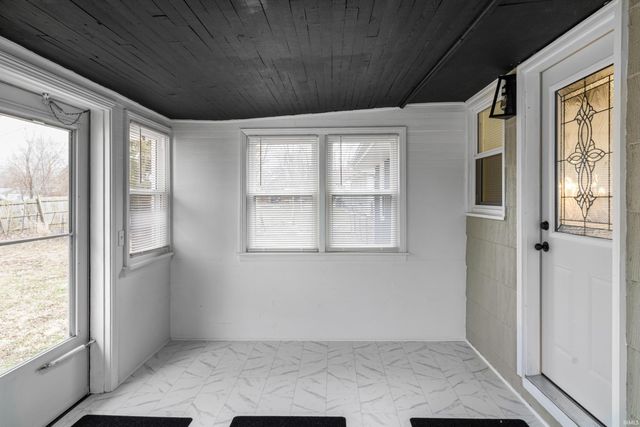 1804 E 19th Street, Muncie, IN 47302