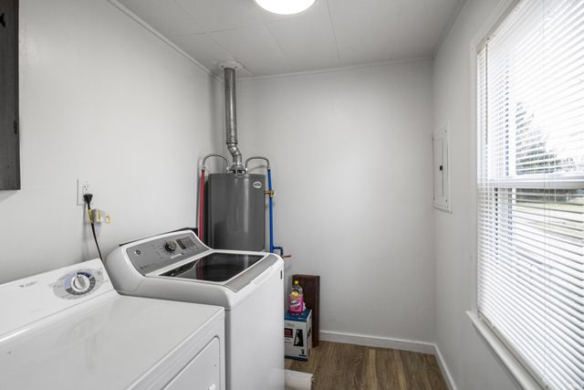 1804 E 19th Street, Muncie, IN 47302