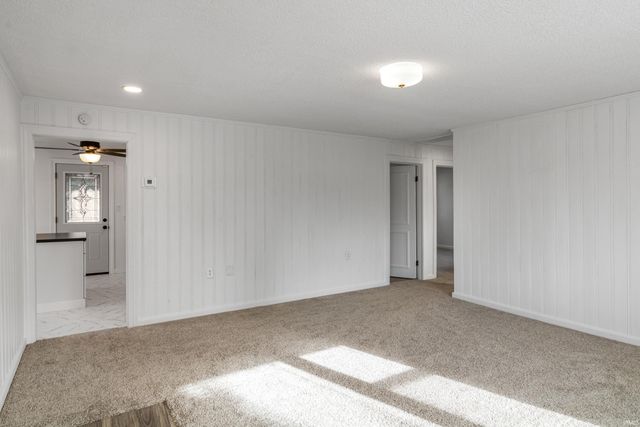 1804 E 19th Street, Muncie, IN 47302