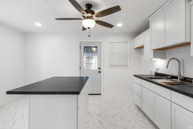 1804 E 19th Street, Muncie, IN 47302