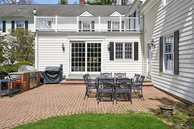1862 Muttontown Road, Muttontown, NY 11791
