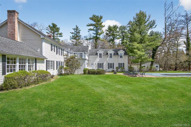 1862 Muttontown Road, Muttontown, NY 11791