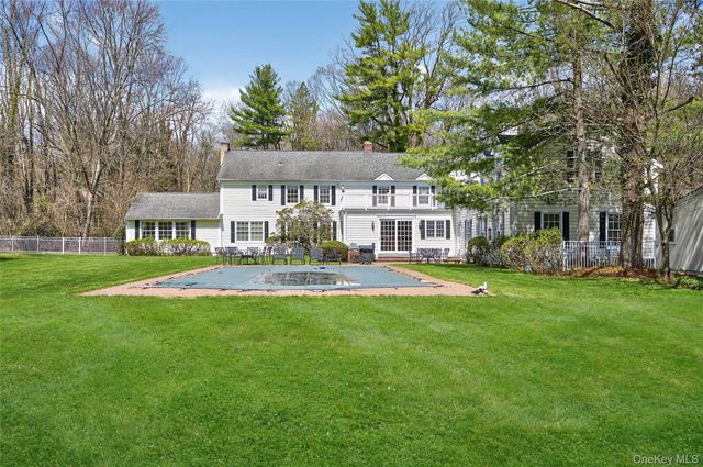 1862 Muttontown Road, Muttontown, NY 11791