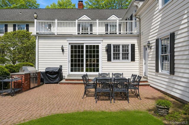 1862 Muttontown Road, Muttontown, NY 11791