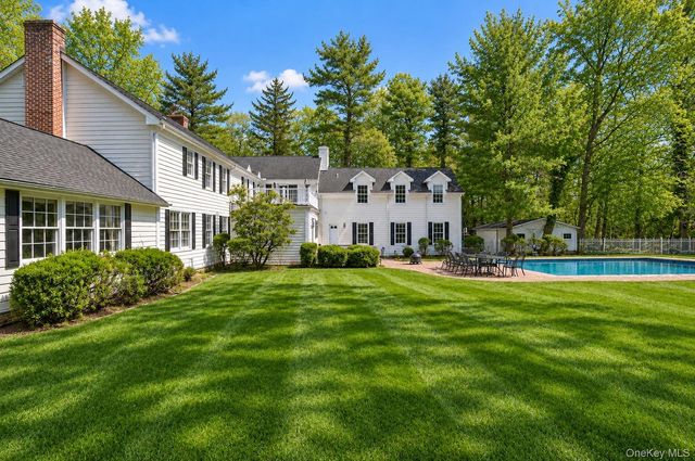 1862 Muttontown Road, Muttontown, NY 11791