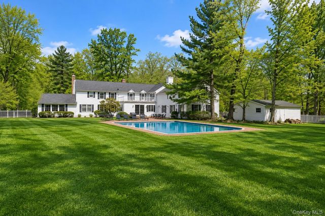 1862 Muttontown Road, Muttontown, NY 11791