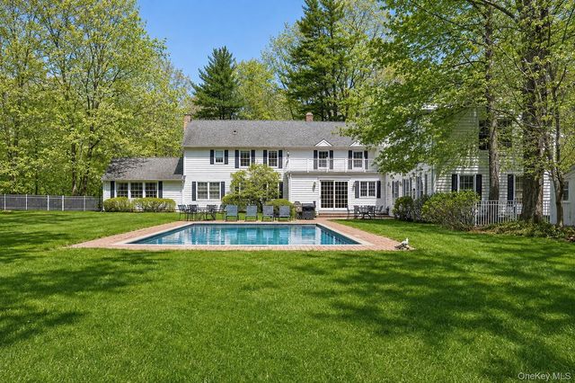 1862 Muttontown Road, Muttontown, NY 11791
