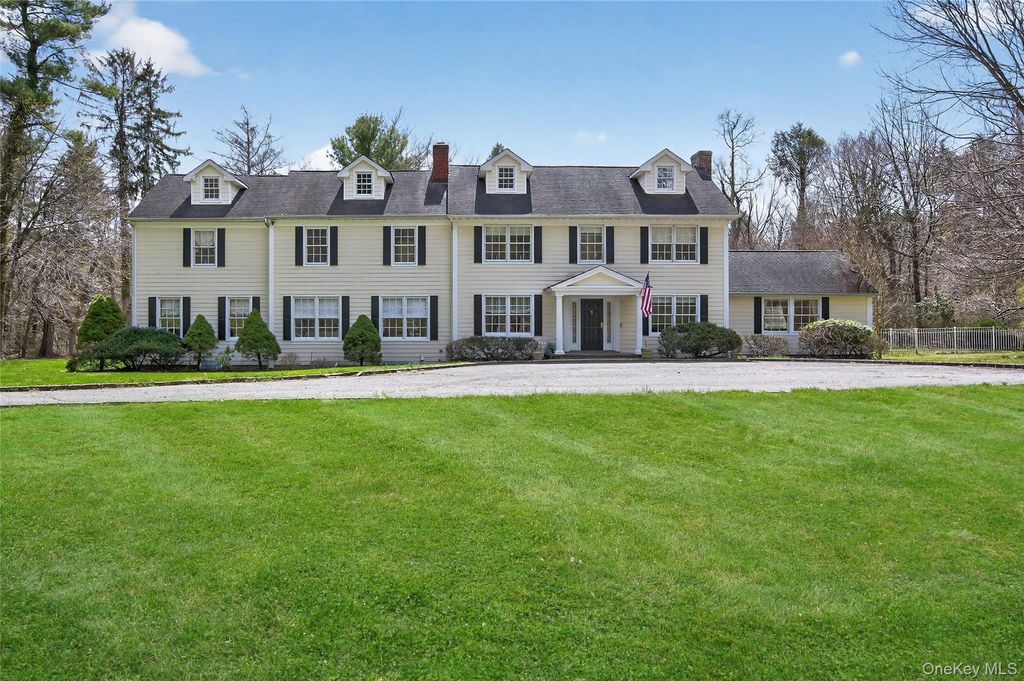 1862 Muttontown Road, Muttontown, NY 11791