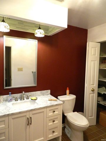 2648 E Windermere Woods Drive, Bloomington, IN 47401