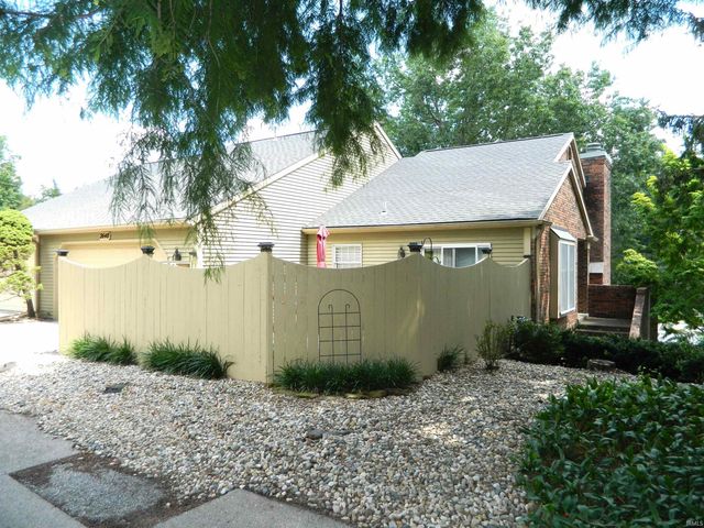 2648 E Windermere Woods Drive, Bloomington, IN 47401