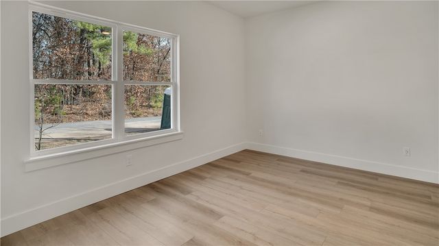 5 Orkney Drive, Bella Vista, AR 72715