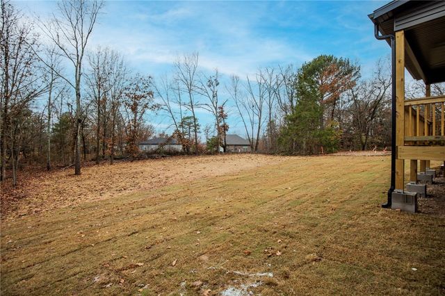 5 Orkney Drive, Bella Vista, AR 72715