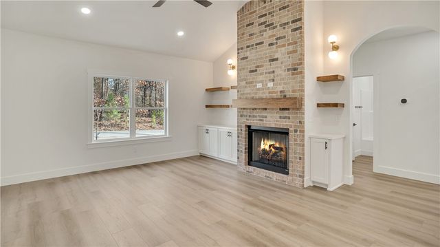 5 Orkney Drive, Bella Vista, AR 72715