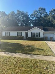 119 Blackwater Way, Springfield, GA 31329