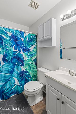 376 W Frances Street, Jacksonville, NC 28546