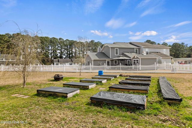 376 W Frances Street, Jacksonville, NC 28546