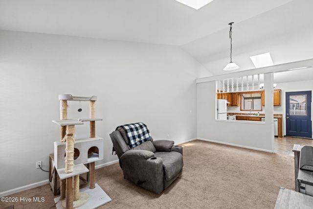 376 W Frances Street, Jacksonville, NC 28546