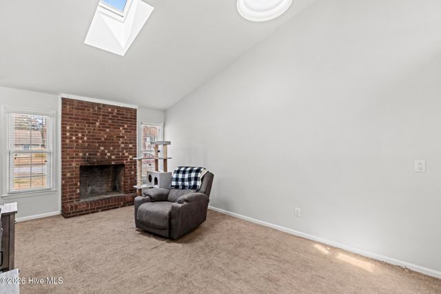 376 W Frances Street, Jacksonville, NC 28546